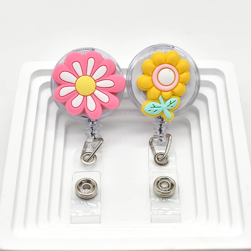 1 бр. Цветно красиво цвете и сладка гъба, прибиращ се държач за карти Значка, макара, Медицинска сестра, карта с име на лекар, изложбена лична карта