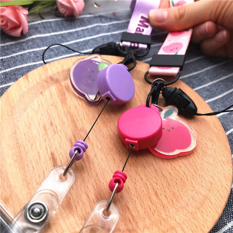 Анимационен сладък пластмасов калъф за държач, значка, прибираща се макара, ремък за врата