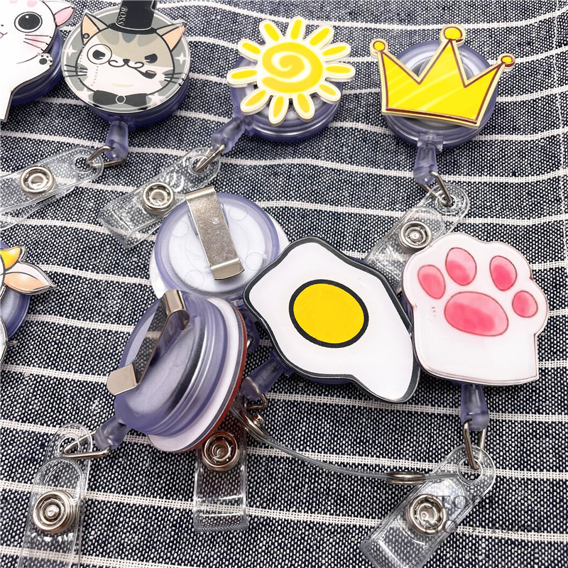 Карикатура Котка Животно Медицинска сестра Ученик Прибираща се макара за значки с хоризонтален стил Пластмасов държач за лична карта Поставка за детски значки