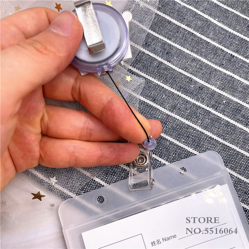 Карикатура Котка Животно Медицинска сестра Ученик Прибираща се макара за значки с хоризонтален стил Пластмасов държач за лична карта Поставка за детски значки