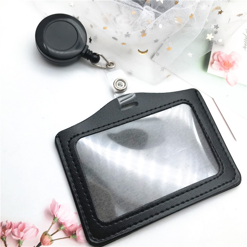 1 rinkinys Verslo ištraukiamo ženklelio ritės ištraukiamas asmens tapatybės kortelės ženklelio laikiklis.