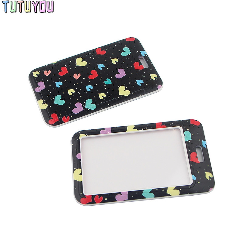 1 бр. PC2622 Цветни сърца Връзка за чанта за притежател на кредитна карта Студентски жени Пътуване Банка Автобус Значка на капака на визитка