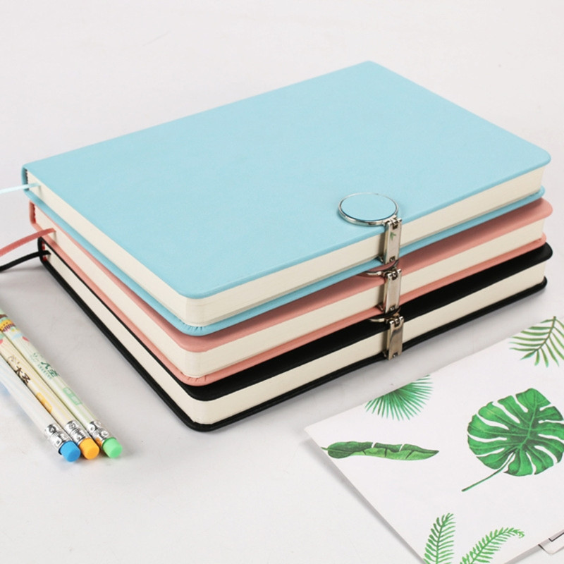 A5 mīksto vāku ādas piezīmju grāmatiņa ar apaļu magnētisko klipsi biroja plānotājam, kas ir IDEĀLS biznesa sievietēm vīriešiem, rakstot piezīmi Taki