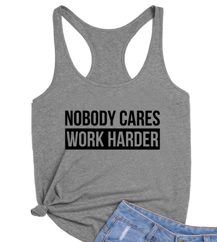 Κανείς δεν νοιάζεται να δουλέψει πιο σκληρά Χαλαρό γιλέκο Γυναικείο Racerback Άσκηση Τάνκ για τρέξιμο Αστείες ρήσεις προπόνησης Καλοκαιρινό φανελάκι