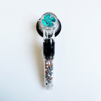 Jauna dizaina propelleris vannas istabas dušas galva augstspiediena ūdens taupīšana ar regulējamu pogu, iebūvētu filtru rokas dušas galviņa