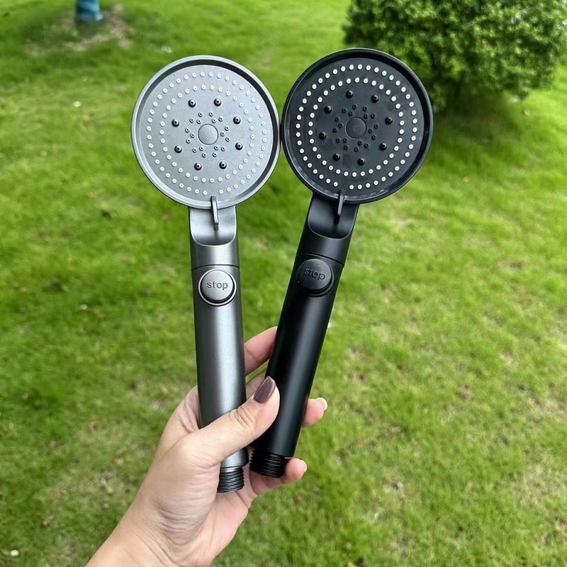 Μαύρο 5 ρυθμιζόμενη κεφαλή ντους Εξοικονόμηση νερού Ντους υψηλής πίεσης με ένα κλειδί Αξεσουάρ μπάνιου ντους χειρός