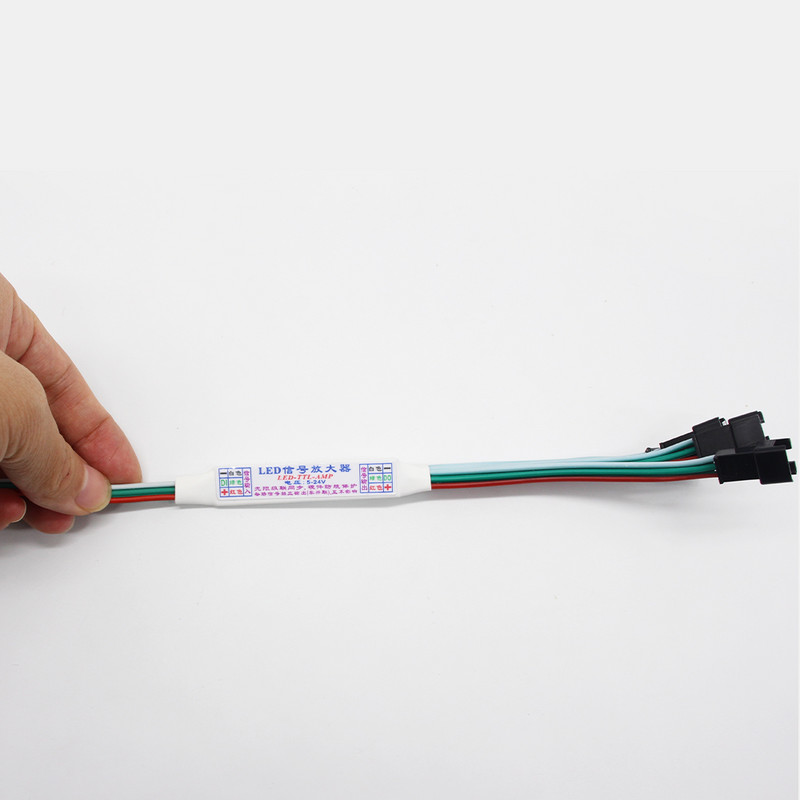 TTL LED pastiprinātāja atkārtotājs priekš WS2811 WS2812B SK6812 3 kontaktu Adresējams RGBIC silts balts zirgu sacīkšu LED sloksnes string DC 5V-24V