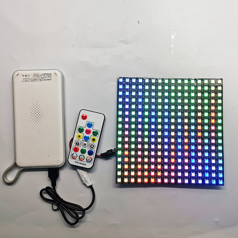 DC5-24V mini 3kontaktiga 17 klahviga muusikakontroller DC USB RF kaugjuhtimispult 358 režiimi 5050 RGB individuaalselt adresseeritava valgusriba jaoks