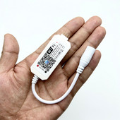 Controller WiFi RGB RGBW DC12V-24V pentru panou LED Funcție de sincronizare a luminii 16 milioane de culori Control smartphone