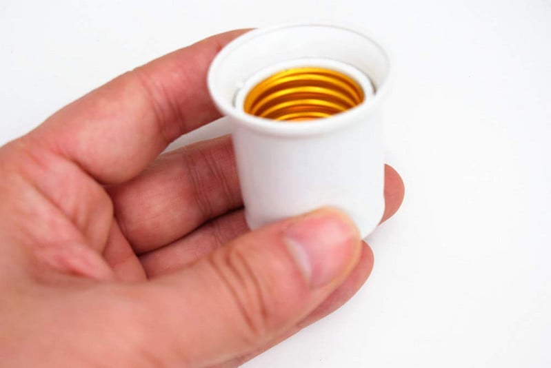 Adaptor de soclu pentru bec cu șurub E26 E27 Dop pentru bec din UE SUA 2 clavițe Convertiți lumină PBT Rezistență la foc Garaj acasă 4 buc/lot