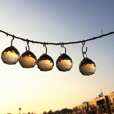 (Безплатни пръстени) 5 бр. 20 мм многоцветни фасетирани кристални стъклени топки Части от полилеи фън шуй топки за осветление Висулки