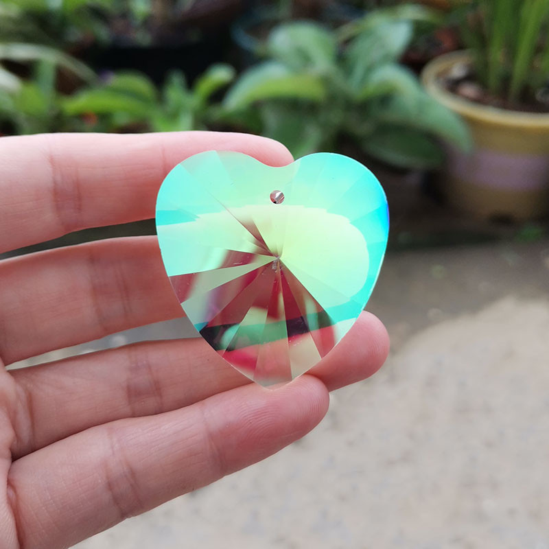 2 бр. 40 мм висулка сърце Кристал Слънцеловец Полилей Призма Мъниста Аксесоари за лампа Rainbow Maker Начало Сватбен декор Фигурка