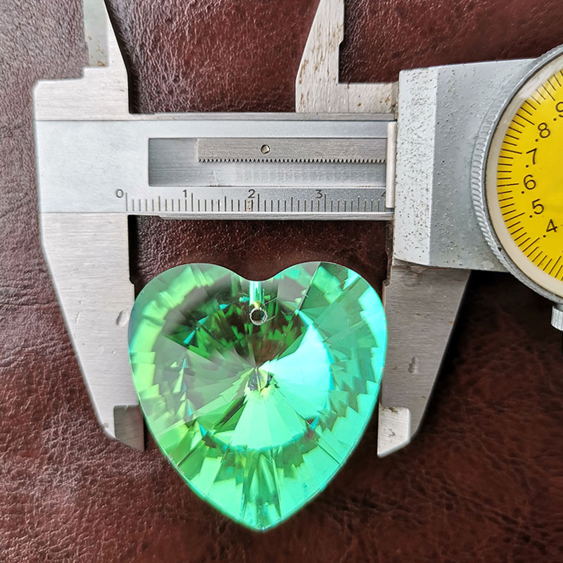 2 бр. 40 мм висулка сърце Кристал Слънцеловец Полилей Призма Мъниста Аксесоари за лампа Rainbow Maker Начало Сватбен декор Фигурка