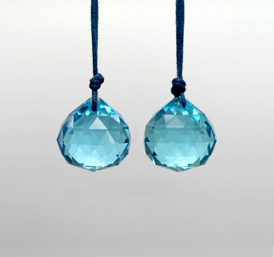 Топки от кристален полилей K9 с най-високо качество (безплатни пръстени) Многоцветно машинно изрязано и фасетирано стъкло 20 mm Фън Шуй сфери Направи си сам Ловец на слънце