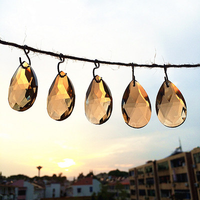 5 бр. 38*22 мм Многоцветни K9 кристални фасетирани водни капки (безплатни пръстени) за полилей Осветителни лампи Висулки Коледна украса