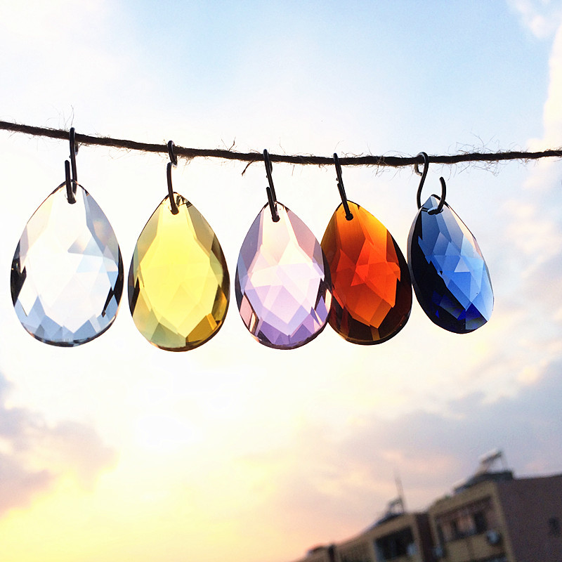 5 бр. 38*22 мм Многоцветни K9 кристални фасетирани водни капки (безплатни пръстени) за полилей Осветителни лампи Висулки Коледна украса