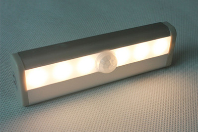 6/10 LED passiivne infrapuna LED liikumisanduriga valguskapp riidekapp voodivalgusti LED kapp alla valguskapp trepi köök