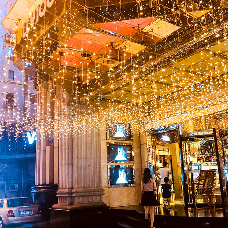 LED 220V ES Ziemassvētku gaisma Lāstekas ūdenskritums Fairy String Aizkaru Gaismas Garland Āra Kāzu Ballīte Kopmītnes Dekors гирлянда