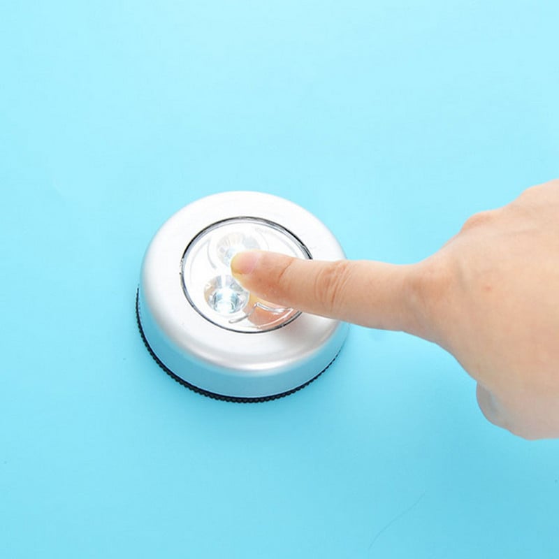 3/4 tk 3 LED puutetundliku juhtpuldiga öövalgusti ümmargune lamp kapi all. Push Stick on lamp Kodu köök Magamistuba auto kasutamine