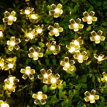 Приказни струнни светлини за коледна градина Декорация на празнична стая Светлини 10/20 светодиоди Захранвани с батерии LED светлини Cherry Blossoms