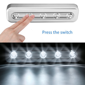 5 светодиода Осветление за гардероб Безжична сензорна лампа, захранвана от батерии Кран Нощна лампа за гардероб Стълбище Кухня Спалня Лампи за чекмеджета
