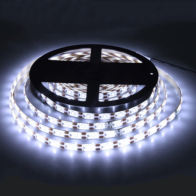 LED svjetlo za ormarić Aktivirano svjetlo za krevet PIR senzor pokreta USB LED traka SMD lampa za ormar PC TV Pozadinsko osvjetljenje Noćne stepenice