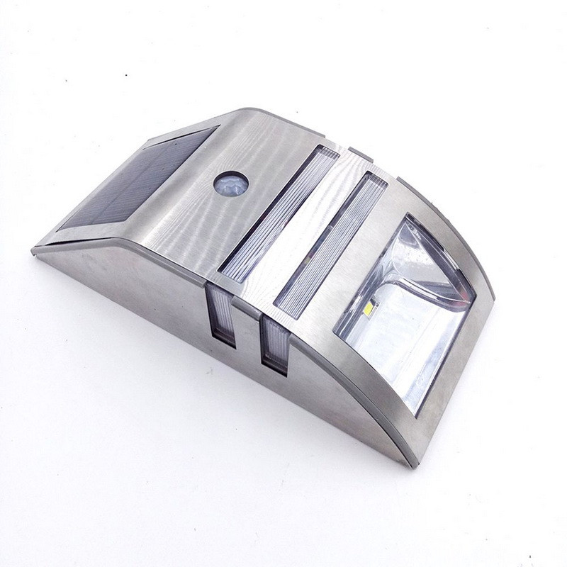 Lumină solară LED din oțel inoxidabil Senzor de mișcare PIR impermeabil pentru iluminat de curte în grădină