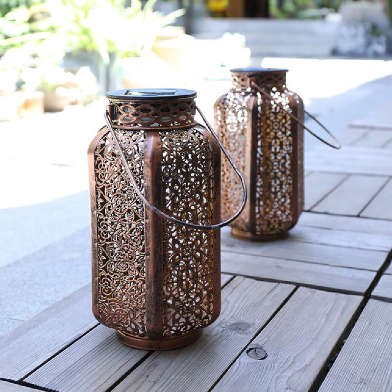 Retro LED solárna lampa s dutým lampášom, ručná závesná projektorová lampa, vonkajšia záhrada, vodotesná trávniková krajina