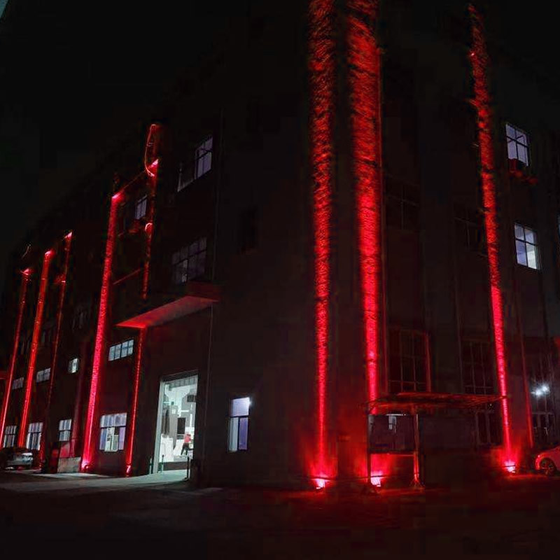 LED spalvoto spindulio prožektorius lauko raudona žalia mėlyna RGB spindulio sieninis šviestuvas IP66 vandeniui atsparus nuotolinio valdymo pultas, skirtas lauko kraštovaizdžio apšvietimui