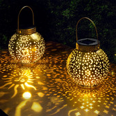 Neperšlampami saulės sodo žibintai lauke pakabinami metaliniai mėnulio žvaigždės projekciniai saulės žibintai, skirti vidaus kiemo takų dekoravimui