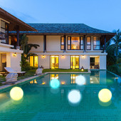 1 vnt baseine plaukiojanti šviesa, keičianti spalvą LED baseino rutulinių lempučių vonios žaislas, skirtas lauko sodininkystei maudytis sodo vakarėliui meno dekoravimui