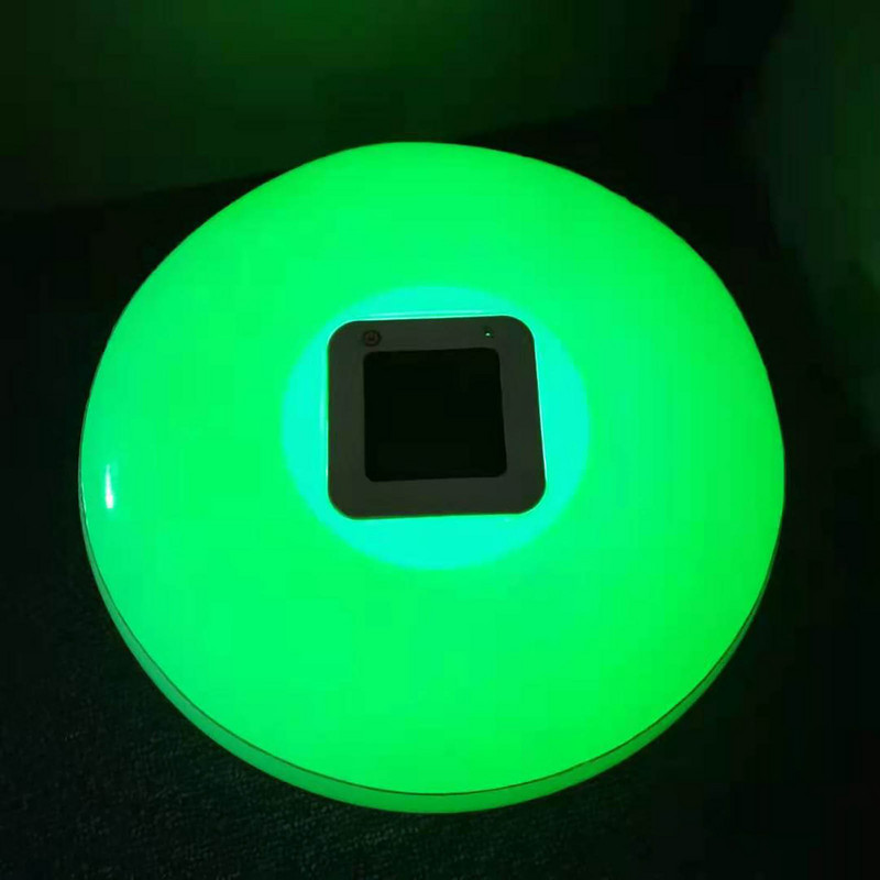 Saulės plūduriuojanti šviesa plaukimo baseino LED saulės energijos kelių spalvų kintamoji vandens dreifo lempa, skirta tvenkiniui žuvims