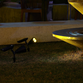 Слънчеви прожектори Външна супер ярка водоустойчива земна тревна лампа Лампа за дома на открито в двора Градинска декорация Лампа за дърво