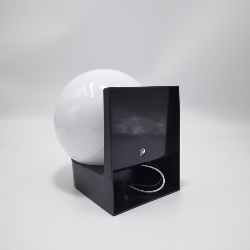 LED sieninis šviestuvas Moderni palėpės vila lauko verandos šviesa juoda balta kompiuterio bazė pieniškas akrilinis lempos gaubtas E27 rutuliniai lauko sieniniai šviestuvai