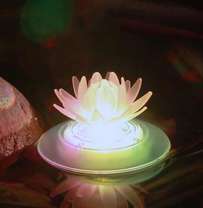 Solárne vonkajšie vodné driftové svetlo Farebné gradientové jazierko Bazénová lampa LED Vodotesná záhradná dekoratívna lampa