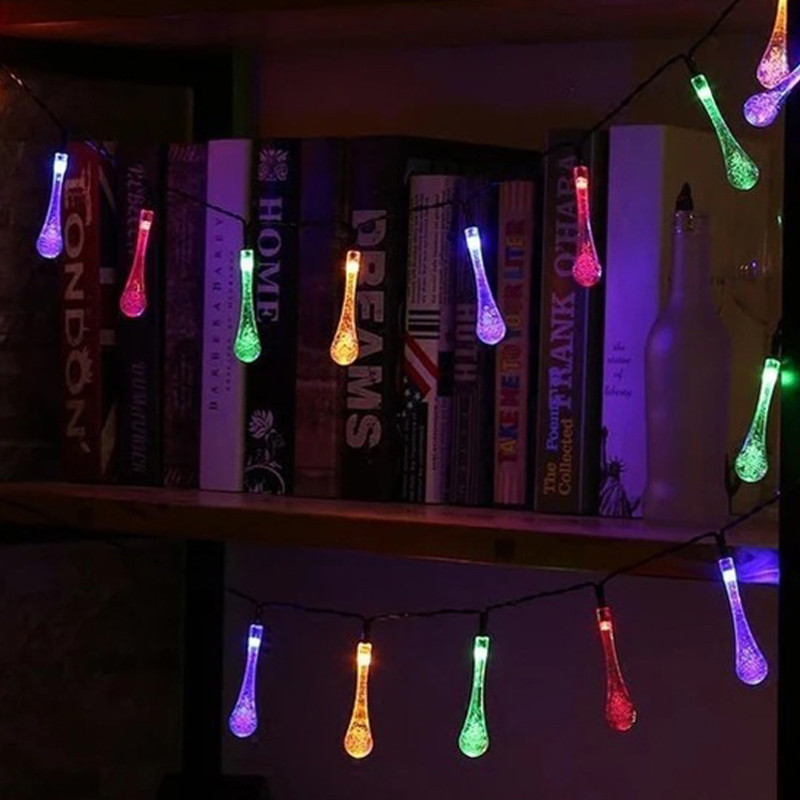 Új 1,5M 3M Fairy Garland LED vízcsepp golyósoros lámpák karácsonyfa esküvőhöz Beltéri dekoráció Valentin napra