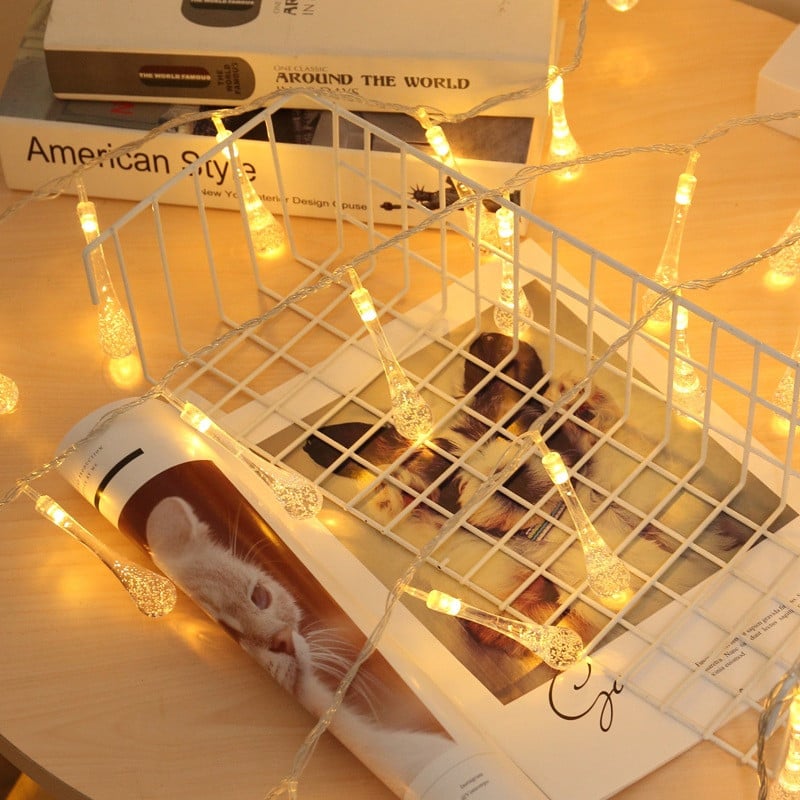 Új 1,5M 3M Fairy Garland LED vízcsepp golyósoros lámpák karácsonyfa esküvőhöz Beltéri dekoráció Valentin napra