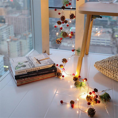 moonlux 2M 20LED vianočné reťazové svetielka borovicové šišky girlanda s červenými bobuľami rozprávkové svetielka na svadobný stromček dekorácia domácej párty