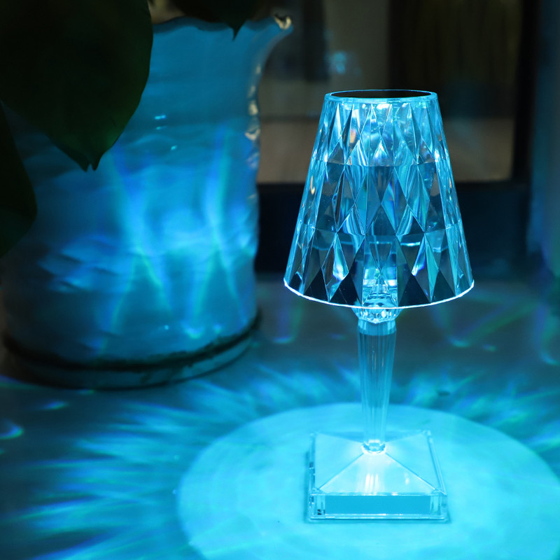 Puutetundliku anduriga teemantlaualamp akrüülkaunistustega 3/16 värvivalgusti baarile Magamistoa voodiäärsed kristallist LED lauavalgustid öövalgustid