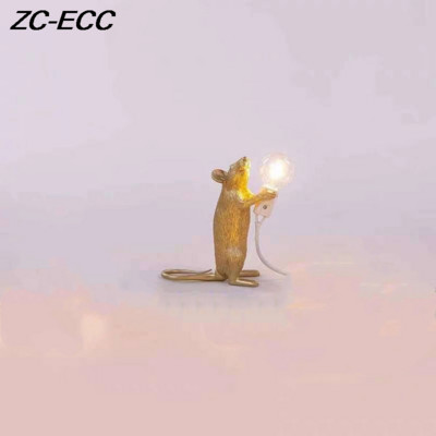 Nordic Mini Resin Mouse LED asztali lámpák nappaliba Hálószoba Éjjeli Asztali lámpa Aranyos Állat Egér Gyanta Éjszakai lámpák Lámpák