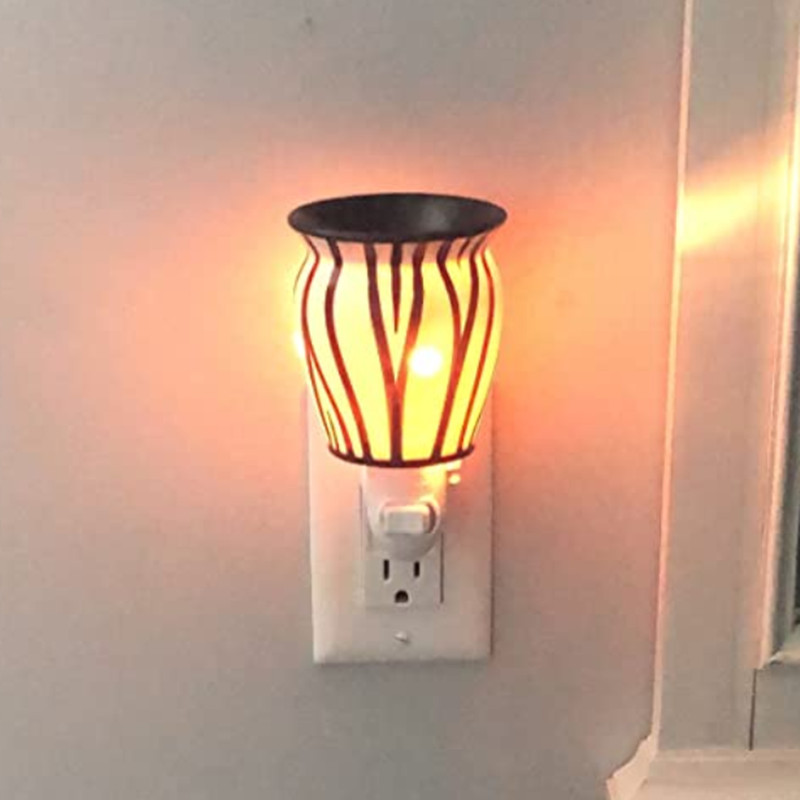 6 pakuotės mažos lemputės 7 W 10 W E12 E14 varžtas 110 V / 240 V pakaitinė druskos lempos atsarginė dalis, vaško lydalo degiklio šildytuvas, kvapni naktinė lemputė