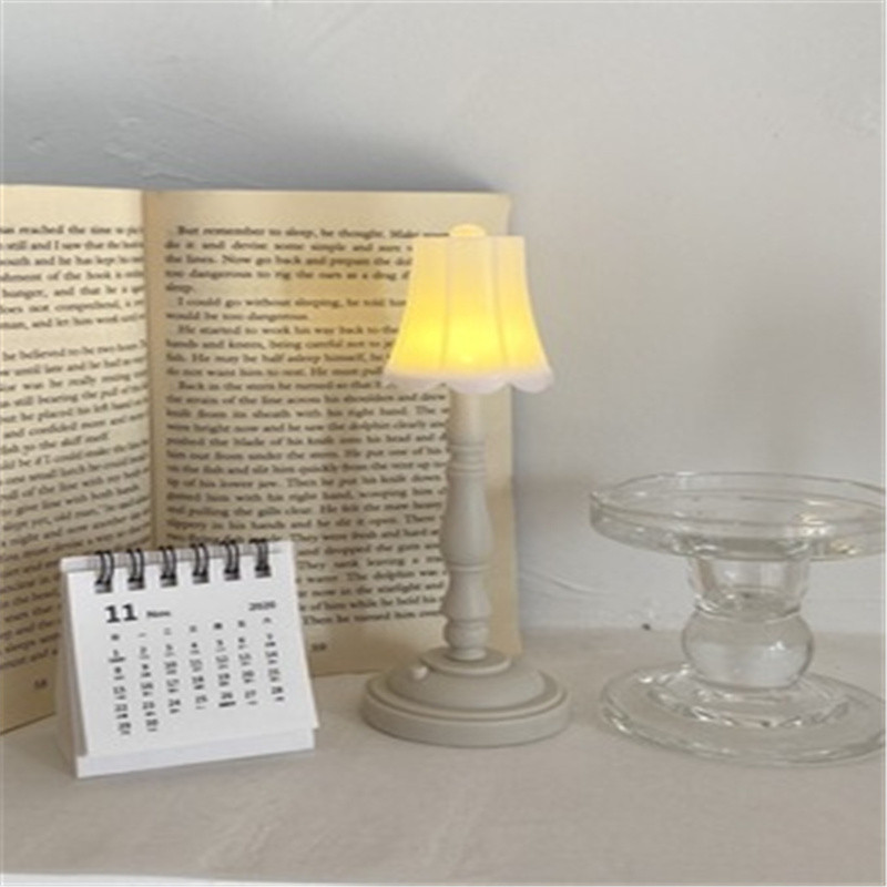 Nou Creativ Nordic Vintage Decor Lampă Mică Lectură Iluminat Noptieră Mini Lampă de Noapte Carte Fata Decor Home Decor