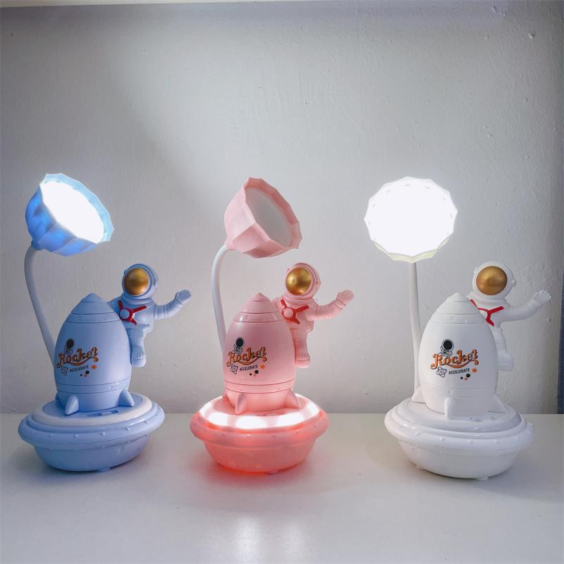 Lampă de masă pentru cabină spațială de astronauți, LED din desene animate pentru student, conectată la două dormitoare de învățare, veioză de noapte, reglare a doua treaptă de viteză