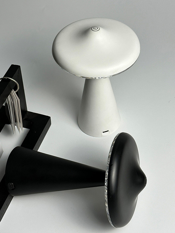 Uus Ufo väike öölamp, seenekujuline atmosfäärilamp, dekoratiivne laualamp hotelli magamistoa voodi kõrval dekoratiivne laualamp