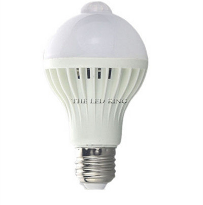 5W 7W 9W E27 Led Bulb PIR Φως αισθητήρα κίνησης 110V 220V Auto Smart Led PIR Υπέρυθρο Φως σώματος AC 85-265V Λαμπτήρας αισθητήρα κίνησης