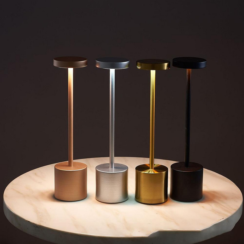 Juhtmeta laualamp LED juhtmevaba laetav öövalgusti tuba välitingimustes kaasaskantav kolmevärviline astmeteta hämarduv puutetundlik lauavalgusti