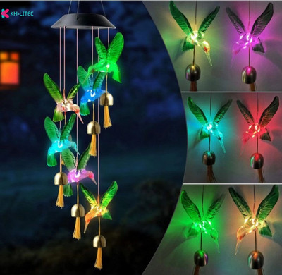 Värvimuutev päikeseenergia tuulekell koolibri ingel liblikas veekindel välikaunistustuli siseõue aia jaoks