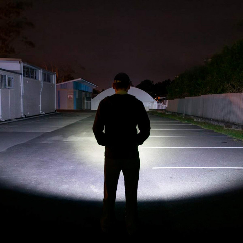 Erőteljes fejlámpa USB újratölthető LED-es fényszóró test mozgásérzékelő fej zseblámpa Beépített lítium elemes zseblámpa lámpa