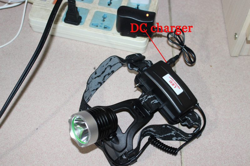 Lanternă de înaltă putere Lampă frontală XM-L T6 LED Lampă frontală pentru exterior Lampă frontală impermeabilă + 2 buc. baterie 18650 + încărcător + USB