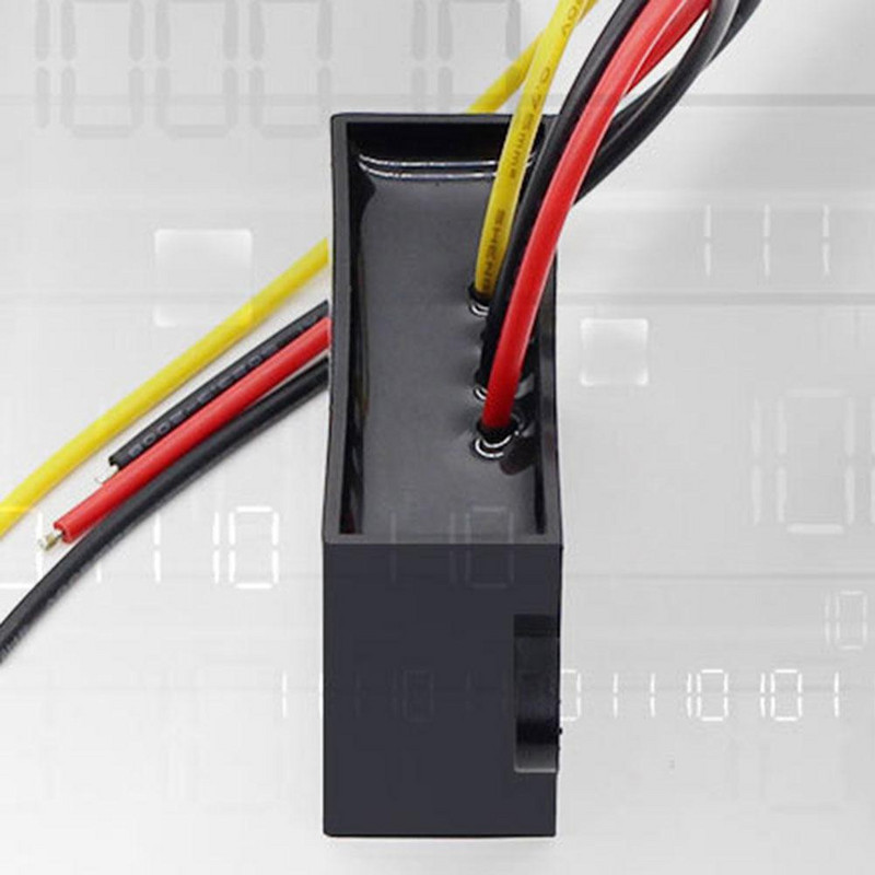 C121202 DC 12V kuni DC 12V 2A veekindel pingeregulaatori stabilisaatori adapteri autotarvikud